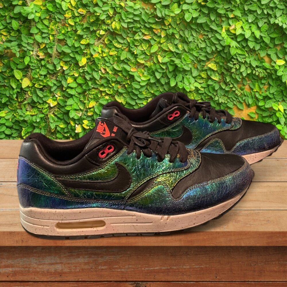 Nike Air Max 1 Bronze Trophy Limited Edition Sneakers View 2
